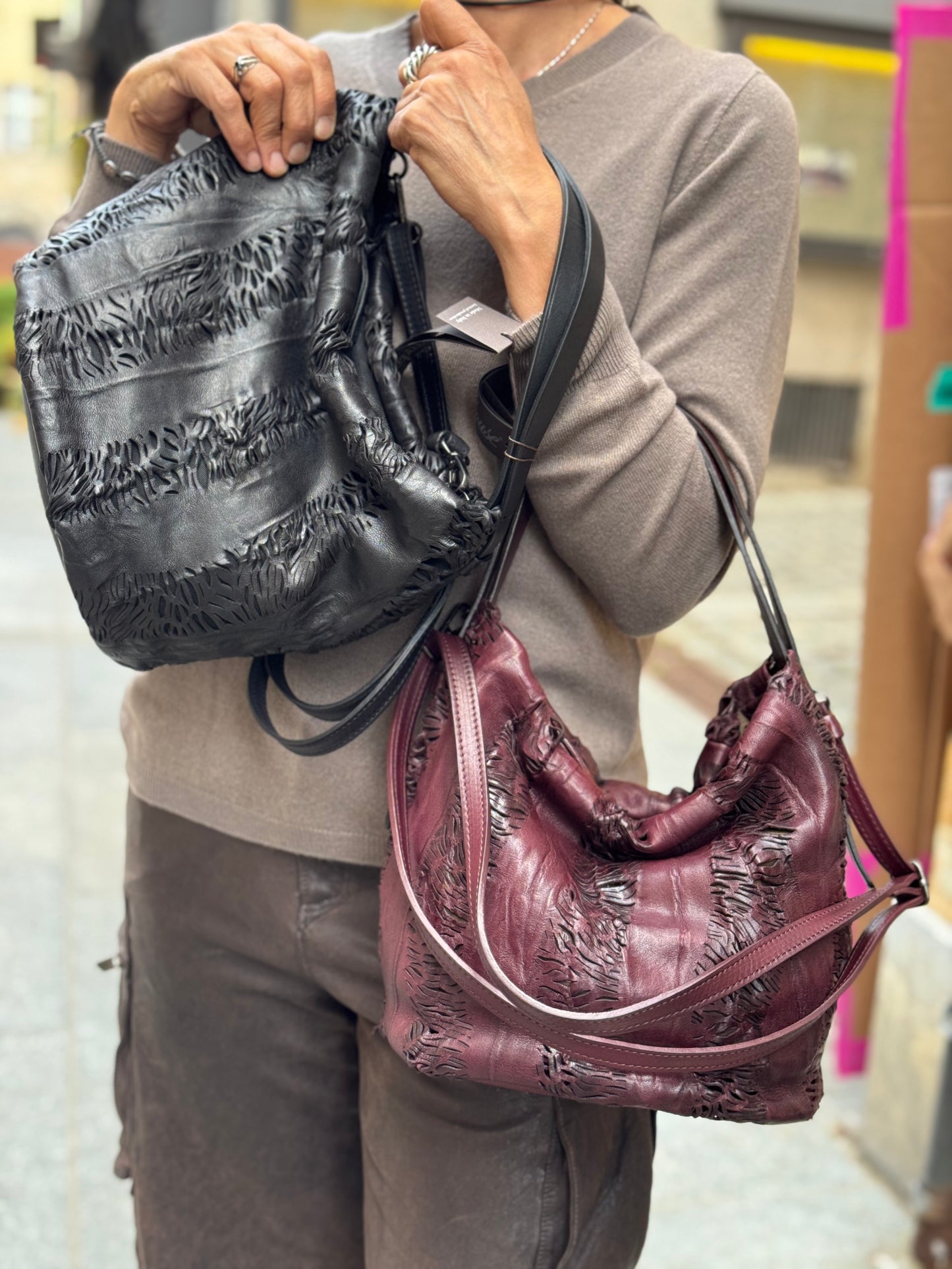 Borsa a spalla inserti traforati