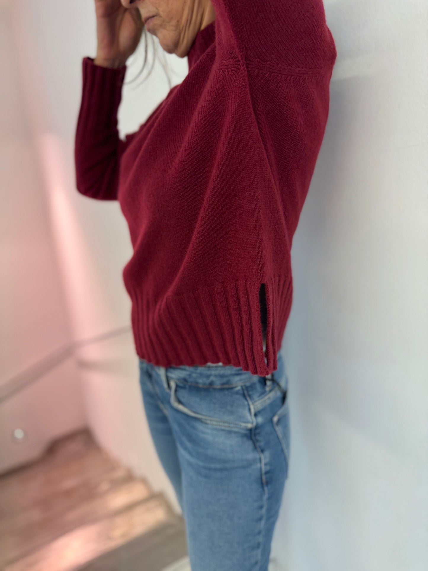 Maglia lupetto fondo costa con spacchi
