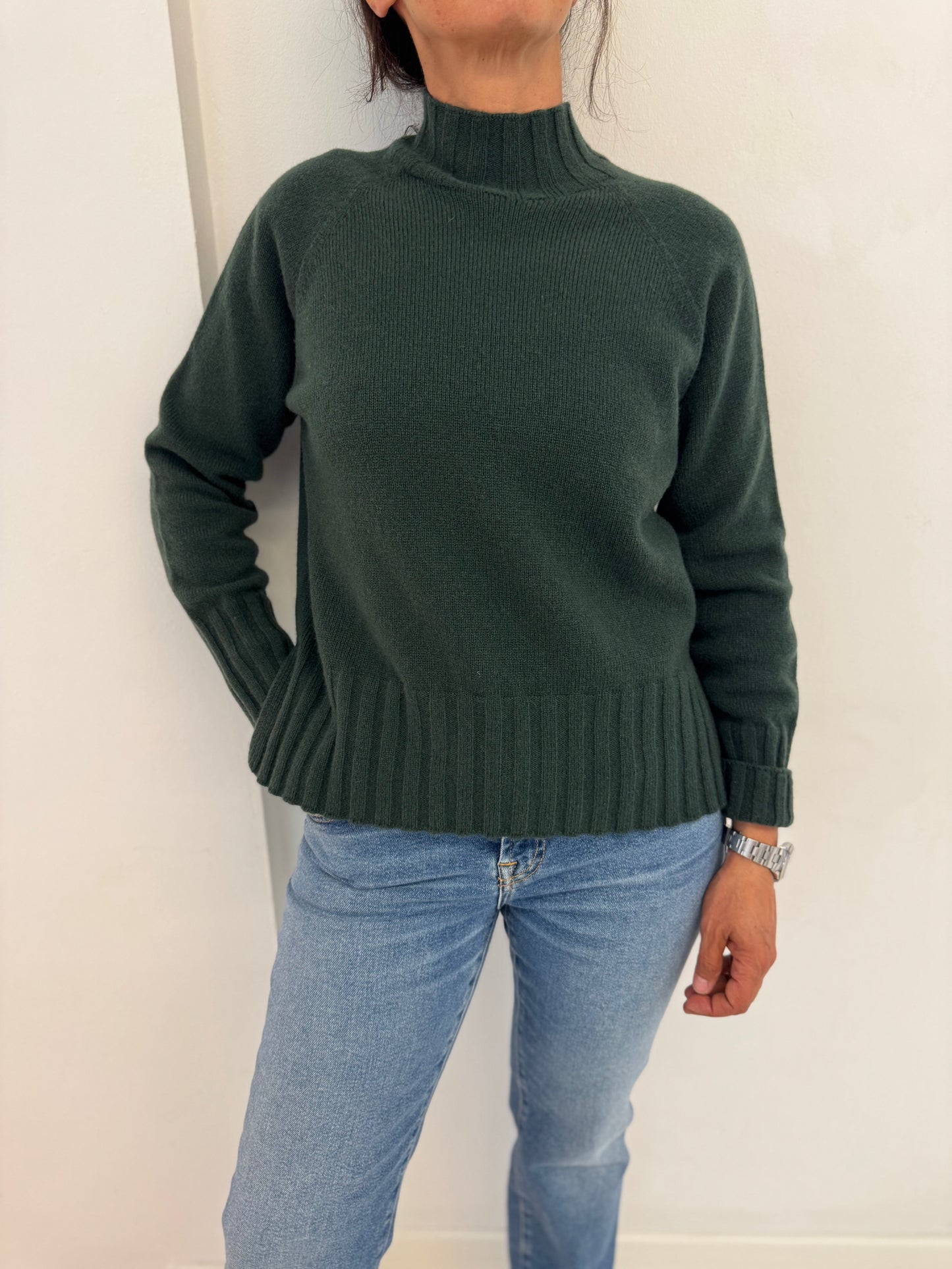 Maglia lupetto fondo costa con spacchi