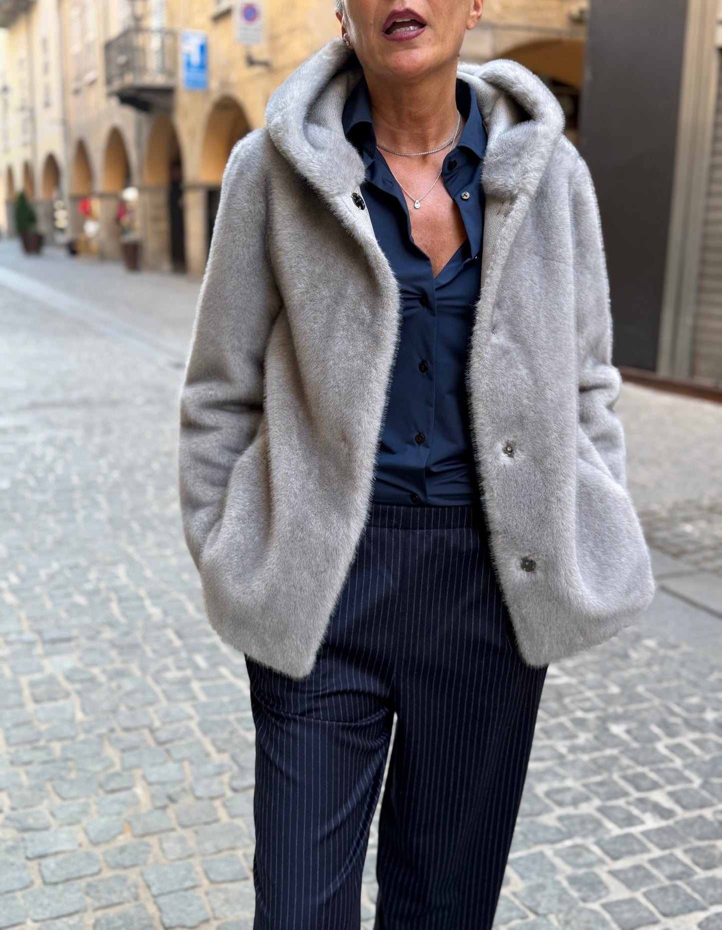 Bomber Con Cappuccio Eco Pelliccia