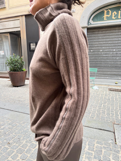 Maglia Dolcevita Con Monili