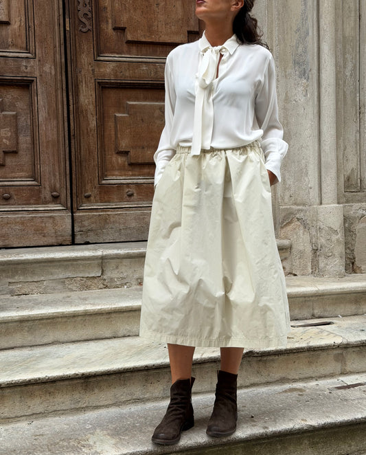 Camicia in seta con collo a cravatta