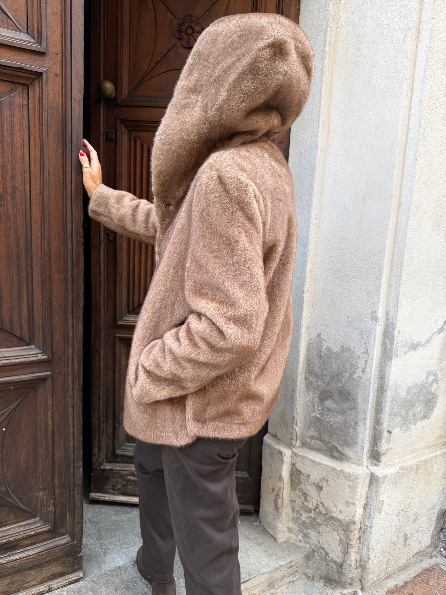 Bomber Con Cappuccio Eco Pelliccia
