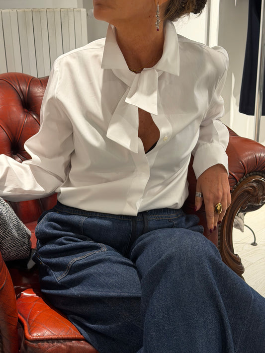 Camicia in popeline con collo a cravatta