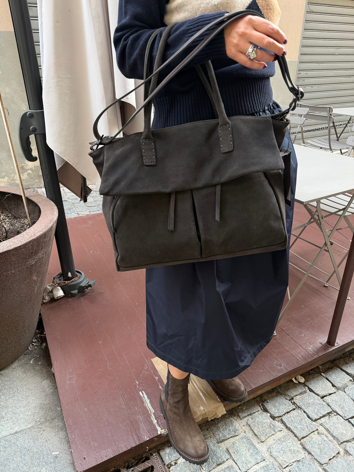 Borsa a spalla in camoscio