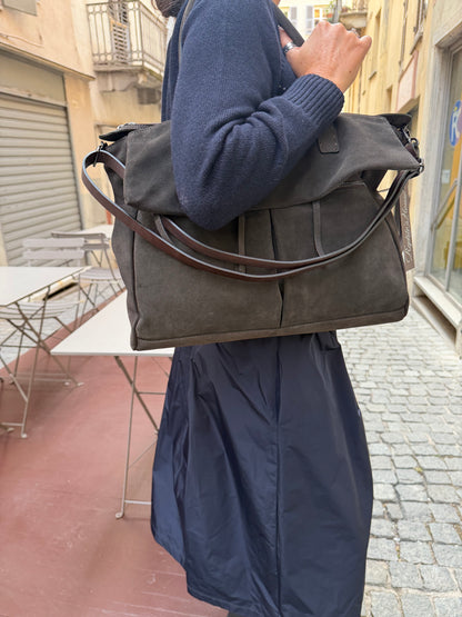 Borsa a spalla in camoscio