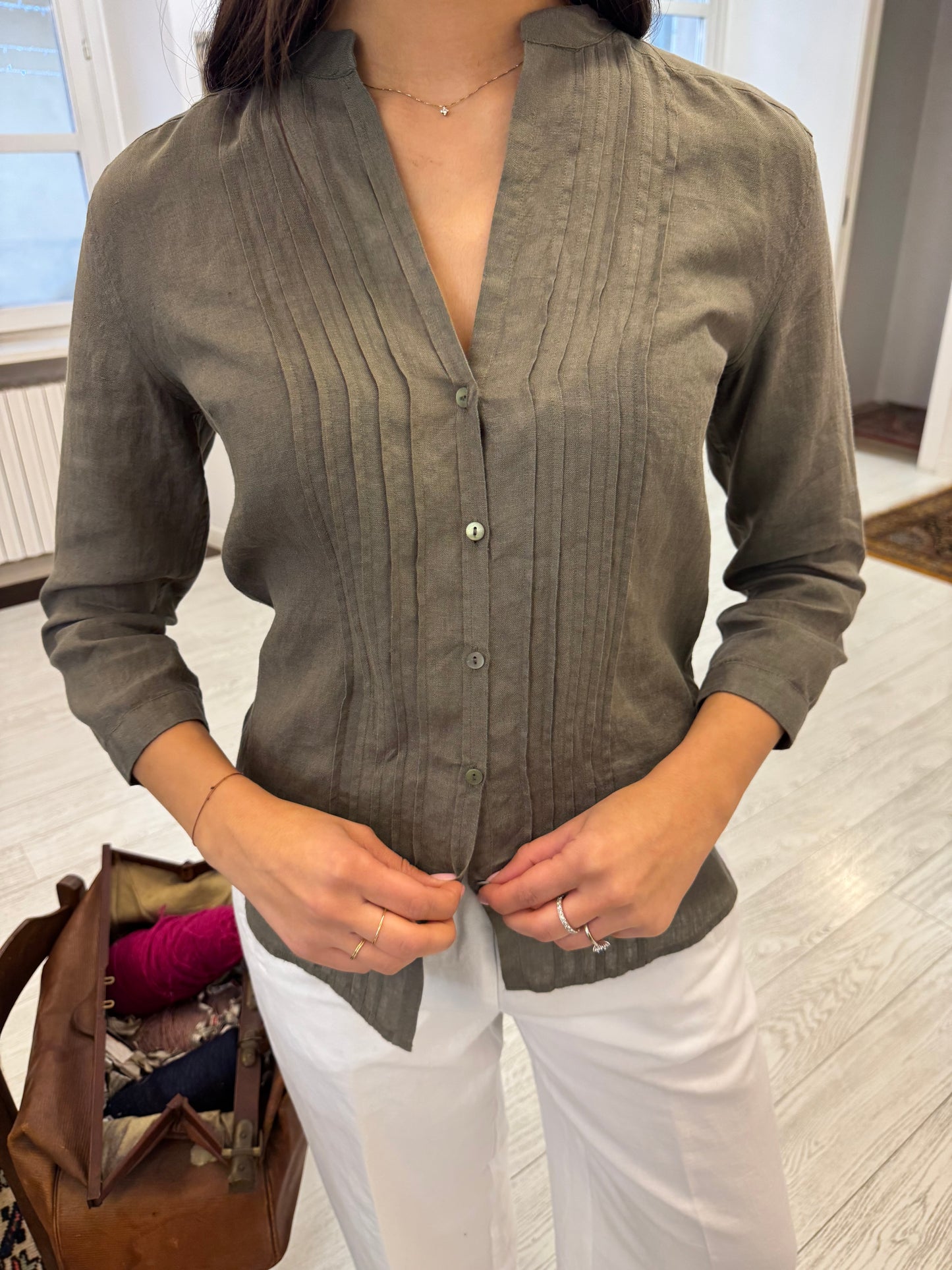 Camicia Con Collo Coreana e Plisse’