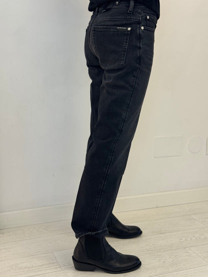Denim Calie Straight Ankle Bottomline