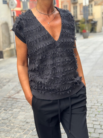 Gilet In Lana. Con Frange