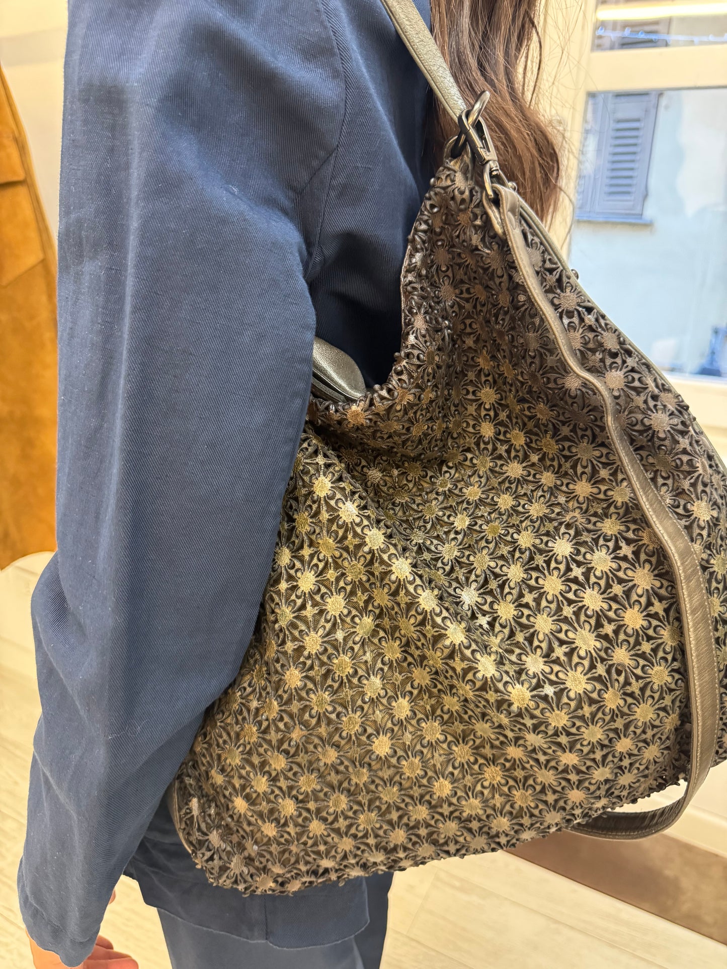 Borsa a Mano Con Tracolla Lavorazione Traforata a Laser