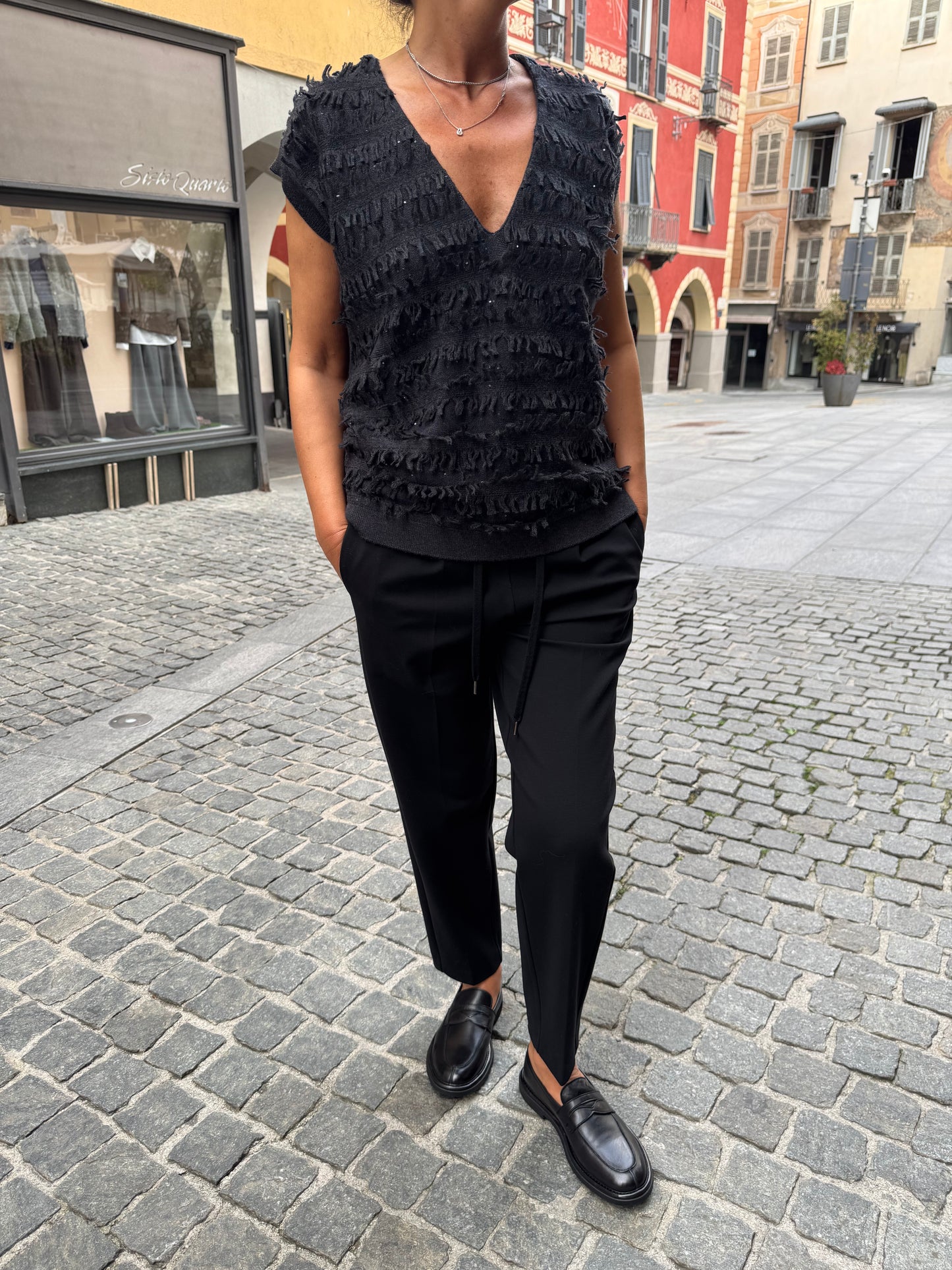 Gilet In Lana. Con Frange